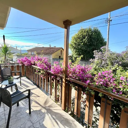 La Casa De La Buganvilla Casa de Férias
